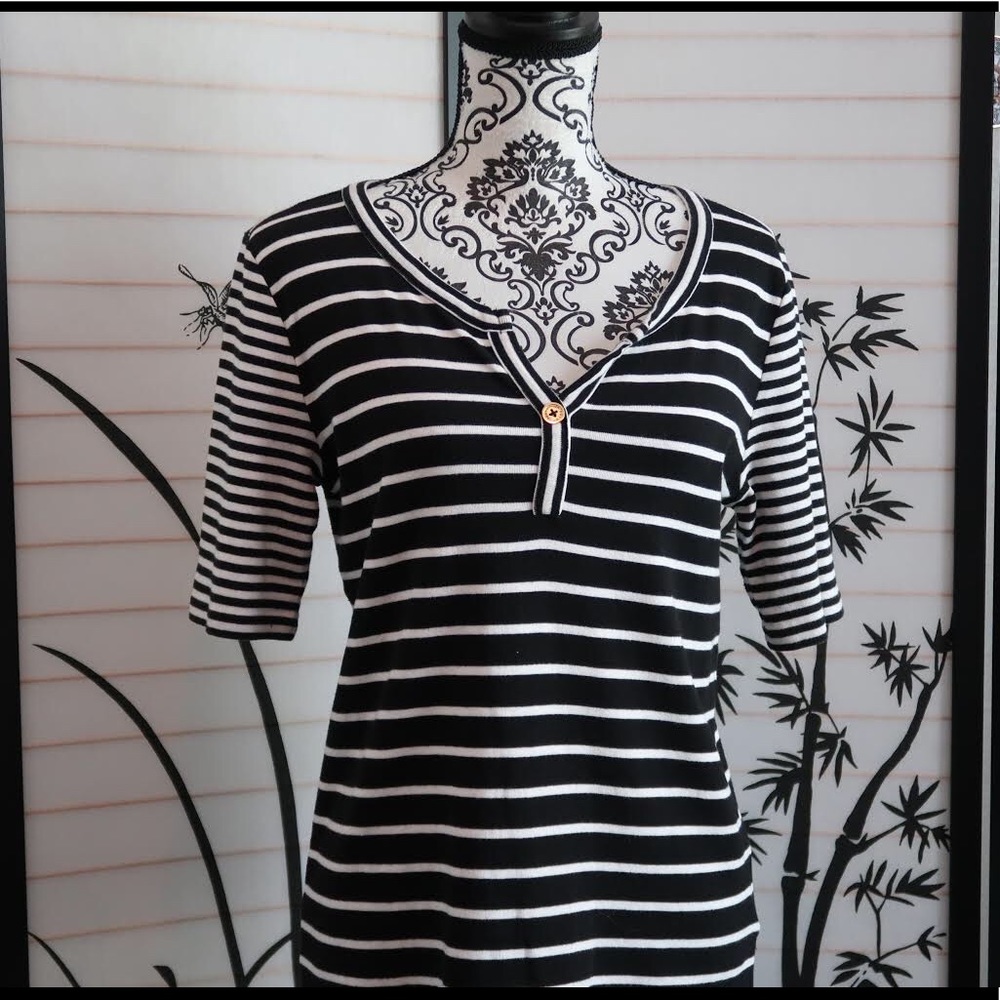 Jones New York V-Neck Striped Shirt